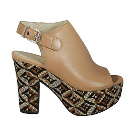 Sandalo accollato con plateau in pelle beige con zeppa rivestita multicolore effetto optical tacco 10 - Misure disponibili: 42, 43