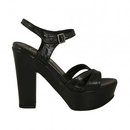 Sandale pour femmes en cuir verni noir avec courroie, plateforme et talon 11 - Pointures disponibles:  43