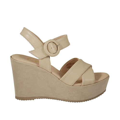 Sandalo da donna in pelle e camoscio beige con cinturino, plateau e zeppa 9 - Misure disponibili: 42, 43, 44, 46