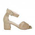 Zapato abierto con cinturon al tobillo para mujer en gamuza beis tacon 5