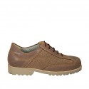 Scarpa casual stringata da uomo in pelle e pelle forata marrone