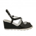 Woman's sandal in black leather with crossed strap wedge heel 6