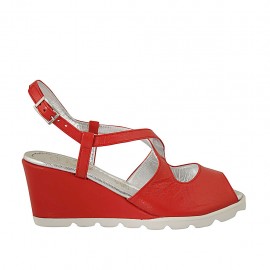 Sandale pour femmes en cuir rouge avec courroie croisé talon compensé 6 - Pointures disponibles:  42, 43
