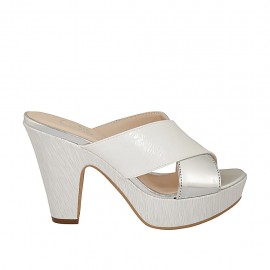Sabot aperto da donna in vernice argento e stampato bianco con plateau e tacco 9 - Misure disponibili: 43