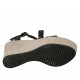 Sandalo da donna con cinturino incrociato e plateau in pelle nera e camoscio beige zeppa 9 - Misure disponibili: 42, 43, 46