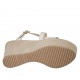 Sandalo da donna con cinturino incrociato e plateau in pelle bianca e camoscio beige zeppa 9 - Misure disponibili: 42, 43, 44, 46