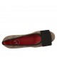 Zapato de salon con accesorio para mujer en piel negra y gamuza gris pardo cuña 3 - Tallas disponibles:  42, 43