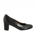 Zapato de salon en piel de color azul para mujer tacon 5