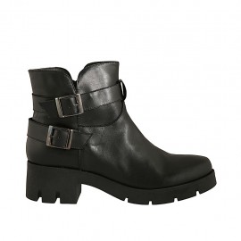 Stivaletto da donna con fibbie e cerniera in pelle nera tacco 5 - Misure disponibili: 45