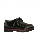 Derbydamenschuh mit Schnürsenkeln aus schwarzem Lackleder Absatz 3