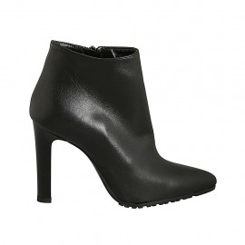 Bottines à bout pointu pour femmes avec fermeture éclair en cuir noir talon 10 - Pointures disponibles:  31