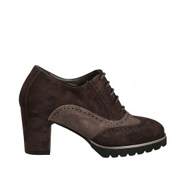 Scarpa stringata da donna modello Oxford con plantare estraibile in camoscio marrone e taupe tacco 7 - Misure disponibili: 43, 44