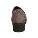 Scarpa accollata con elastici, plantare estraibile e strass da donna in camoscio taupe tacco 4 - Misure disponibili: 43, 44, 45
