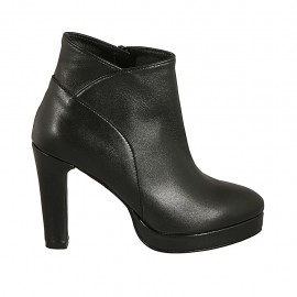 Stivaletto da donna con cerniera e plateau in pelle nera con tacco 9 - Misure disponibili: 42