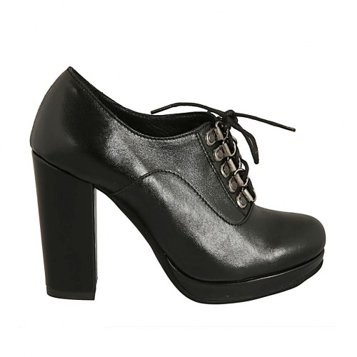 Chaussure à lacets avec plateforme pour femmes en cuir noir talon 9 - Pointures disponibles:  32, 34, 42, 43