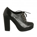 Scarpa stringata da donna con plateau in pelle nera tacco 9