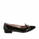 Mocasino a punta para mujer con acessorio en charol y gamuza negra tacon 1 - Tallas disponibles:  34