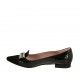 Mocasino a punta para mujer con acessorio en charol y gamuza negra tacon 1 - Tallas disponibles:  34