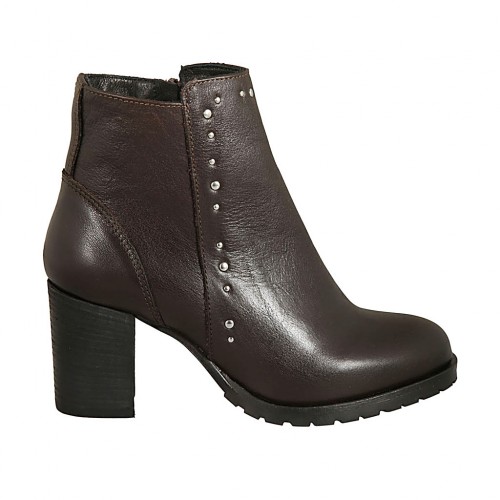 Bottines pour femmes avec fermeture éclair et goujons en cuir marron talon 7 - Pointures disponibles:  42, 43, 44