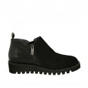 Hochgeschlossener Damenschuh mit Reissverschlüssen aus schwarzem Leder und Wildleder Keilabsatz 3