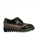 Zapato derby para mujer con cordones en charol negro y piel laminada bronce cuña 3