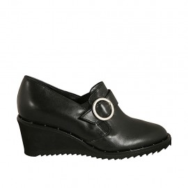 Scarpa accollata da donna con elastici e fibbia in pelle nera zeppa 5 - Misure disponibili: 33, 34, 42, 43