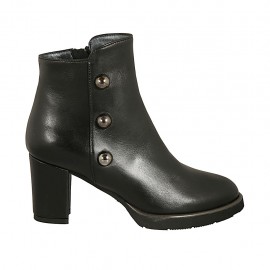 Botines para mujer con cremallera y tachuelas en piel negra tacon 7 - Tallas disponibles:  44