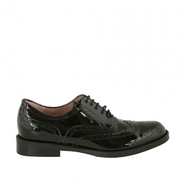 Scarpa stringata modello Oxford da donna in vernice nera con lavorazione Brogue tacco 2 - Misure disponibili: 32, 33, 43, 44, 45