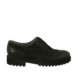 Chaussure pour femmes avec elastiques en cuir noir et daim imprimé tacheté noir talon 3 - Pointures disponibles:  45