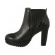 Stivaletto da donna con elastici e plateau in pelle nera tacco 9 - Misure disponibili: 42, 43