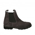 Men's ankle boot with elastic bands and wingtip in grey suede