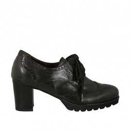 Chaussure à lacets avec bout Brogue pour femmes en cuir noir talon 6 - Pointures disponibles:  43