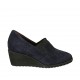 Scarpa accollata con elastico e plantare estraibile da donna in camoscio blu zeppa 5 - Misure disponibili: 43, 44