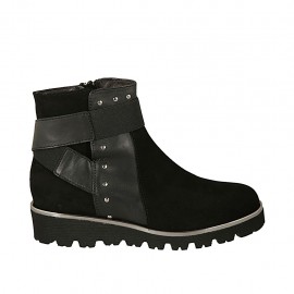 Stivaletto da donna con cerniera, elastico e borchie in camoscio e pelle nera zeppa 3 - Misure disponibili: 33, 34, 44