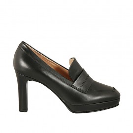 Scarpa accollata da donna con plateau in pelle nera tacco 8 - Misure disponibili: 42, 43