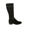 Damenstiefel mit Reißverschluss, Schnalle und Nieten aus schwarzem Wildleder Absatz 2