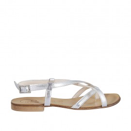 Sandalia de dedo para mujer con correas cruzadas en piel laminada plateada tacon 1 - Tallas disponibles:  42, 44, 46
