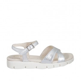 Sandalia para mujer con cinturon en piel laminada plateada cuña 2 - Tallas disponibles:  43, 45