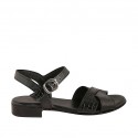 Damensandale mit Riem aus schwarzem gedrucktem Leder Absatz 2