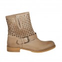 Stivaletto da donna con fibbia in pelle e pelle forata beige tacco 3
