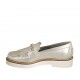 Mocassino da donna con frangia e catena in pelle laminata platino tacco 3 - Misure disponibili: 32, 34, 44