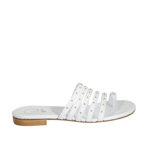 Sabot infradito con borchie da donna in pelle bianca tacco 1 - Misure disponibili: 33, 43, 44, 45