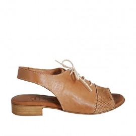 Sandalo stringato con elastico da donna in pelle color cuoio tacco 2 - Misure disponibili: 44