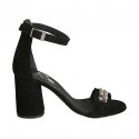 Zapato abierto con cinturon al tobillo y tachuelas para mujer en gamuza negra tacon 7