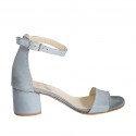 Offener Damenschuh aus hellblauem Leder mit Riem Absatz 5