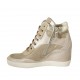 Scarpa stringata con cerniera in pelle laminata rosa e platino e camoscio stampato beige zeppa 6 - Misure disponibili: 34, 43