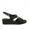 Sandale pour femmes en cuir noir avec accessoire talon compensé 4