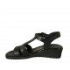 Sandale pour femmes en cuir noir avec courroie et talon compensé 4 - Pointures disponibles:  43, 44, 45