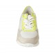 Zapato deportivo con cordones y plantilla extraible en gamuza beis y piel perforada blanca y amarillo cuña 3 - Tallas disponibles:  42, 43, 45