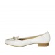 Bailarina para mujer con flor en piel blanca y oro tacon 2 - Tallas disponibles:  42, 43, 44